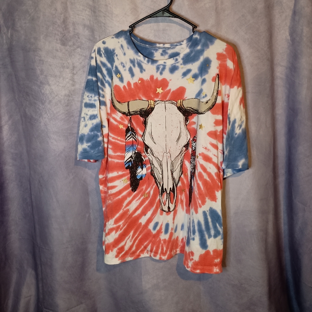 No‎ Boundaries Tie Dye Boyfriend Tee Patriotic Cow Skull Graphic
